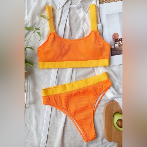 Color Block Scoop Neck Bikini Set - Picture 1 of 12